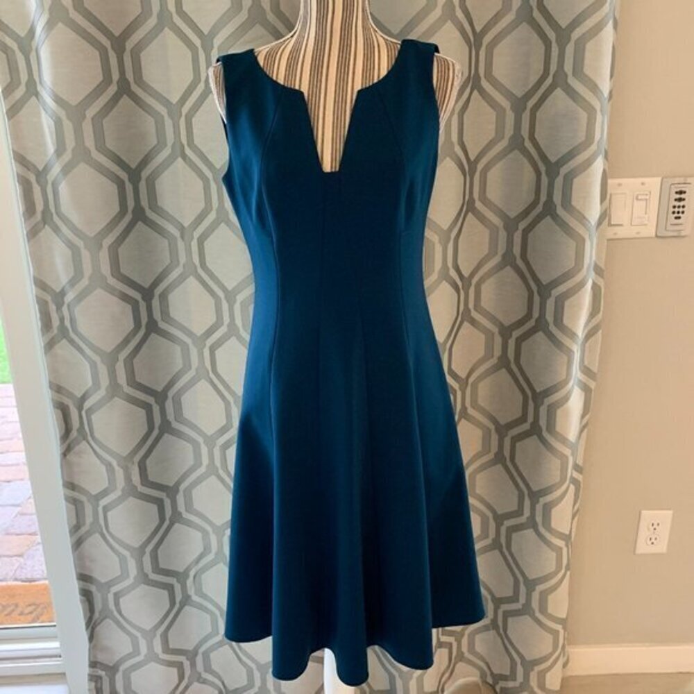 T Tahari Alexina Fit-and-Flare Dress NWT - Picture 4 of 13